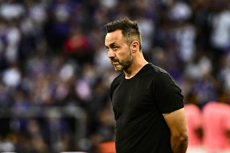 开云体育-德泽尔比：我们本可以有更好的表现，最难接受的是球队发挥不稳定