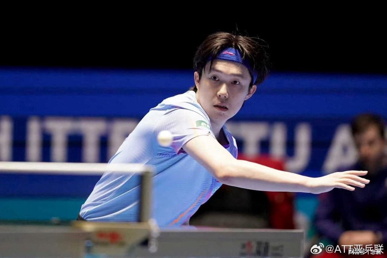 开云体育-王楚钦2天2次发火！怒斥开闪光灯观众 手指对方：就是你 戴口罩的