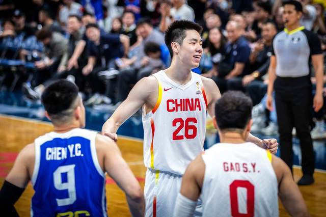 开云体育官网-放心了！中国男篮锋线大核透露伤情，公开发声，只说感谢尽显霸气