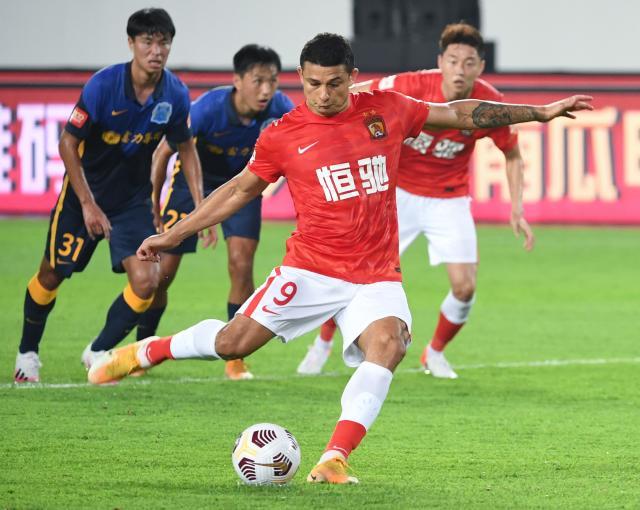 开云APP-广州是“保利尼奥球队” 卡帅吃老本烧鹅打出咸菜味